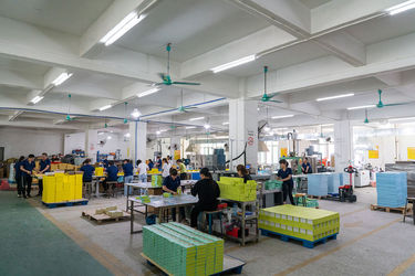 GUANGDONG YUHUA PLAYING CARDS CO.,LTD. manufacturer production line